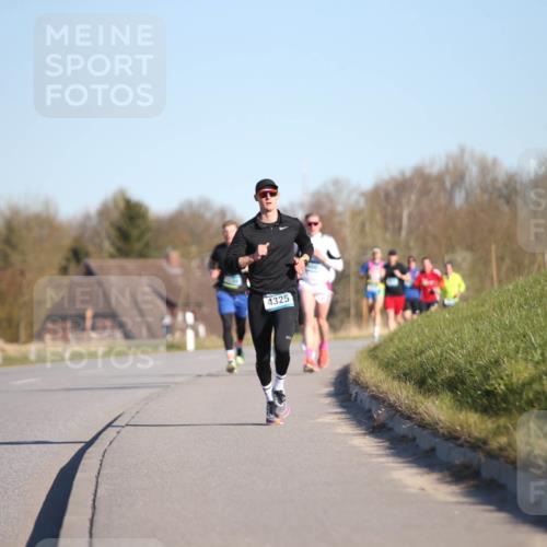 06.04.2025 - 44. Internationalen Wilhelmsburger Insellauf Jannik Wohlers http://msf.ph/oto/7601077 06.04.2025 09:19:32 Laufen 4325, 500 meine-sportfotos.de