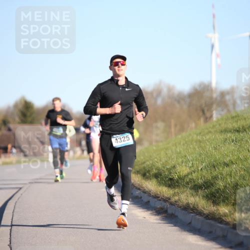 06.04.2025 - 44. Internationalen Wilhelmsburger Insellauf Jannik Wohlers http://msf.ph/oto/7601134 06.04.2025 09:19:35 Laufen 09, 4325 meine-sportfotos.de