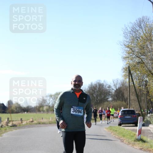 06.04.2025 - 44. Internationalen Wilhelmsburger Insellauf Jannik Wohlers http://msf.ph/oto/7601160 06.04.2025 10:43:58 Laufen 3094 meine-sportfotos.de