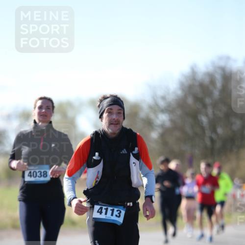 06.04.2025 - 44. Internationalen Wilhelmsburger Insellauf Jannik Wohlers http://msf.ph/oto/7601170 06.04.2025 10:44:01 Laufen 4038, 4113 meine-sportfotos.de