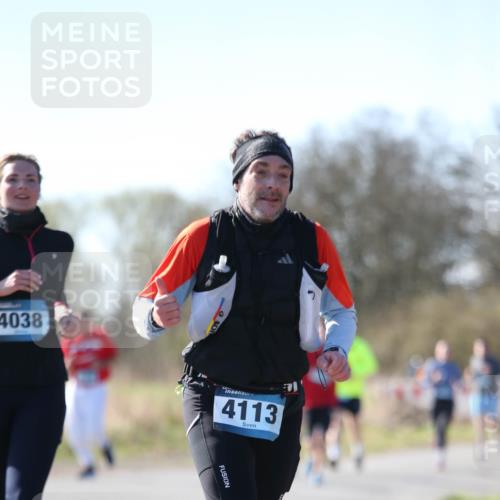 06.04.2025 - 44. Internationalen Wilhelmsburger Insellauf Jannik Wohlers http://msf.ph/oto/7601181 06.04.2025 10:44:02 Laufen 4038, 4113 meine-sportfotos.de