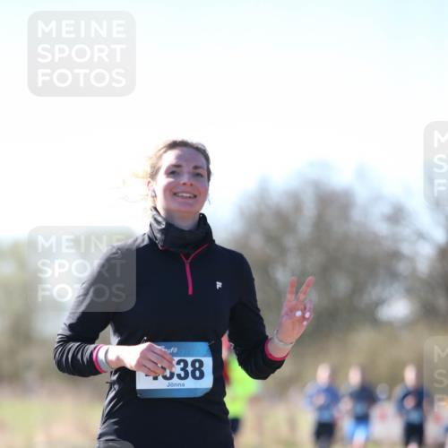06.04.2025 - 44. Internationalen Wilhelmsburger Insellauf Jannik Wohlers http://msf.ph/oto/7601194 06.04.2025 10:44:03 Laufen 38 meine-sportfotos.de