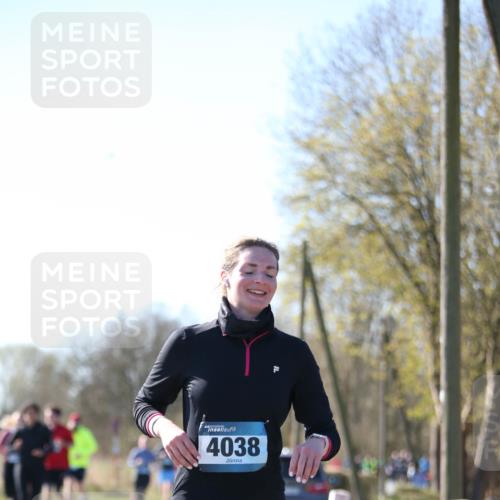 06.04.2025 - 44. Internationalen Wilhelmsburger Insellauf Jannik Wohlers http://msf.ph/oto/7601204 06.04.2025 10:44:04 Laufen 4038 meine-sportfotos.de