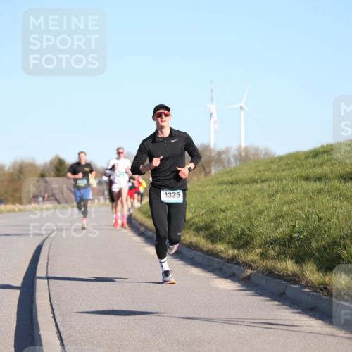 06.04.2025 - 44. Internationalen Wilhelmsburger Insellauf Jannik Wohlers http://msf.ph/oto/7601217 06.04.2025 09:19:36 Laufen 4325 meine-sportfotos.de