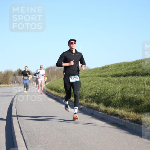 06.04.2025 - 44. Internationalen Wilhelmsburger Insellauf Jannik Wohlers http://msf.ph/oto/7601255 06.04.2025 09:19:37 Laufen 4325 meine-sportfotos.de