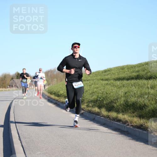 06.04.2025 - 44. Internationalen Wilhelmsburger Insellauf Jannik Wohlers http://msf.ph/oto/7601265 06.04.2025 09:19:37 Laufen 2323 meine-sportfotos.de