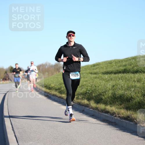 06.04.2025 - 44. Internationalen Wilhelmsburger Insellauf Jannik Wohlers http://msf.ph/oto/7601276 06.04.2025 09:19:37 Laufen 4325 meine-sportfotos.de