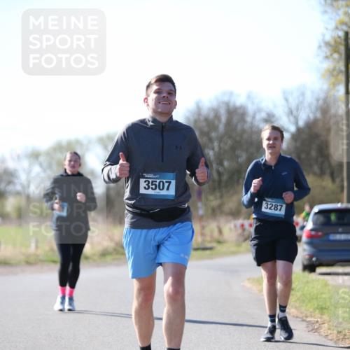 06.04.2025 - 44. Internationalen Wilhelmsburger Insellauf Jannik Wohlers http://msf.ph/oto/7601307 06.04.2025 10:44:20 Laufen 3507, 3287 meine-sportfotos.de