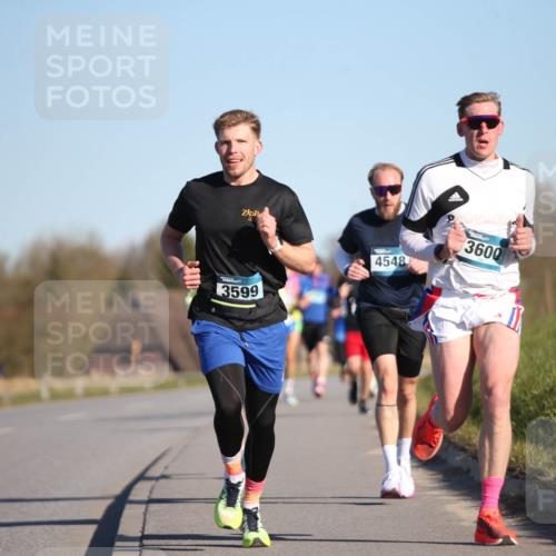 06.04.2025 - 44. Internationalen Wilhelmsburger Insellauf Jannik Wohlers http://msf.ph/oto/7601324 06.04.2025 09:19:40 Laufen 3599, 4548, 3600 meine-sportfotos.de