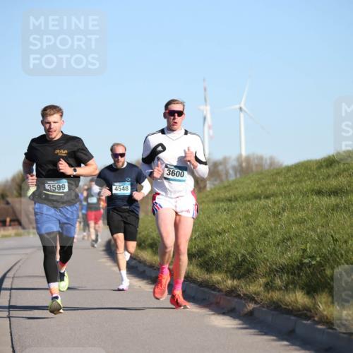 06.04.2025 - 44. Internationalen Wilhelmsburger Insellauf Jannik Wohlers http://msf.ph/oto/7601349 06.04.2025 09:19:41 Laufen 3599, 4548, 3600 meine-sportfotos.de