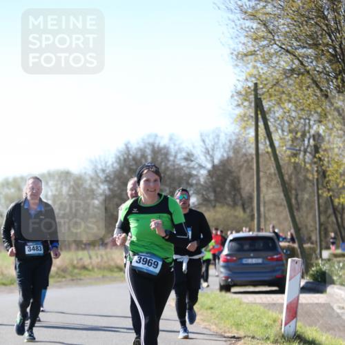 06.04.2025 - 44. Internationalen Wilhelmsburger Insellauf Jannik Wohlers http://msf.ph/oto/7601381 06.04.2025 10:44:43 Laufen 3483, 3969 meine-sportfotos.de