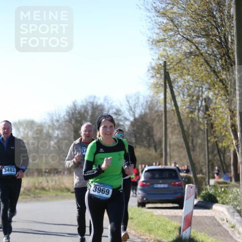 06.04.2025 - 44. Internationalen Wilhelmsburger Insellauf Jannik Wohlers http://msf.ph/oto/7601385 06.04.2025 10:44:44 Laufen 3483, 34, 3969 meine-sportfotos.de