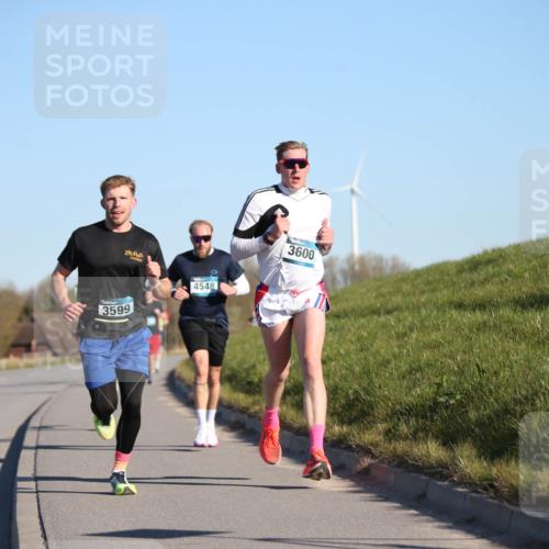 06.04.2025 - 44. Internationalen Wilhelmsburger Insellauf Jannik Wohlers http://msf.ph/oto/7601400 06.04.2025 09:19:41 Laufen 3599, 4548, 3600 meine-sportfotos.de
