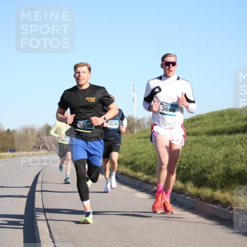 06.04.2025 - 44. Internationalen Wilhelmsburger Insellauf Jannik Wohlers http://msf.ph/oto/7601432 06.04.2025 09:19:42 Laufen 368, 3599, 4548, 3600 meine-sportfotos.de