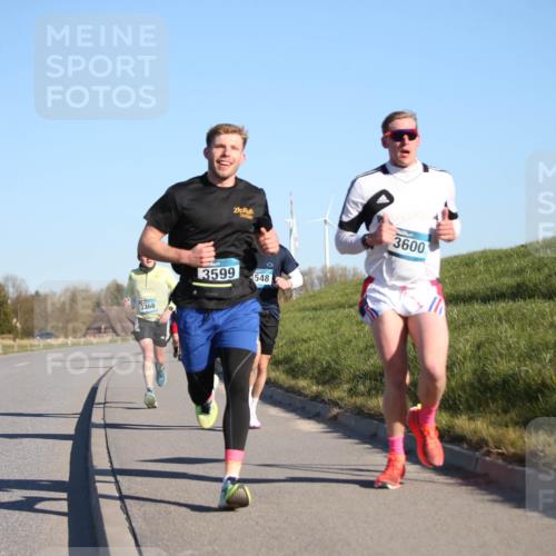 06.04.2025 - 44. Internationalen Wilhelmsburger Insellauf Jannik Wohlers http://msf.ph/oto/7601470 06.04.2025 09:19:43 Laufen 3368, 3599, 548, 3600 meine-sportfotos.de