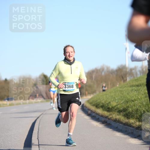 06.04.2025 - 44. Internationalen Wilhelmsburger Insellauf Jannik Wohlers http://msf.ph/oto/7601524 06.04.2025 09:19:44 Laufen 3368, 45 meine-sportfotos.de