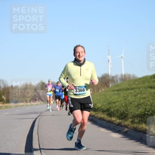 06.04.2025 - 44. Internationalen Wilhelmsburger Insellauf Jannik Wohlers http://msf.ph/oto/7601575 06.04.2025 09:19:45 Laufen 3368 meine-sportfotos.de