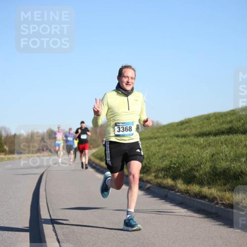 06.04.2025 - 44. Internationalen Wilhelmsburger Insellauf Jannik Wohlers http://msf.ph/oto/7601628 06.04.2025 09:19:45 Laufen 3368 meine-sportfotos.de