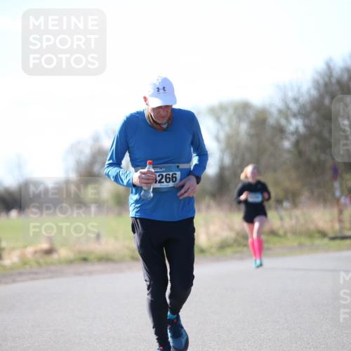 06.04.2025 - 44. Internationalen Wilhelmsburger Insellauf Jannik Wohlers http://msf.ph/oto/7601683 06.04.2025 10:45:16 Laufen 266 meine-sportfotos.de
