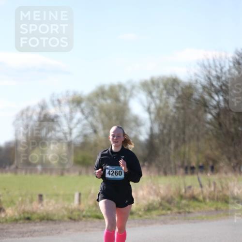06.04.2025 - 44. Internationalen Wilhelmsburger Insellauf Jannik Wohlers http://msf.ph/oto/7601699 06.04.2025 10:45:21 Laufen 4260 meine-sportfotos.de