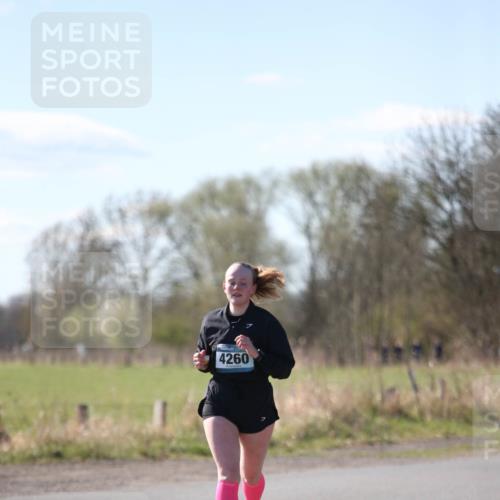 06.04.2025 - 44. Internationalen Wilhelmsburger Insellauf Jannik Wohlers http://msf.ph/oto/7601703 06.04.2025 10:45:21 Laufen 4260 meine-sportfotos.de