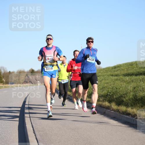 06.04.2025 - 44. Internationalen Wilhelmsburger Insellauf Jannik Wohlers http://msf.ph/oto/7601866 06.04.2025 09:19:52 Laufen 3259, 4096, 4430 meine-sportfotos.de