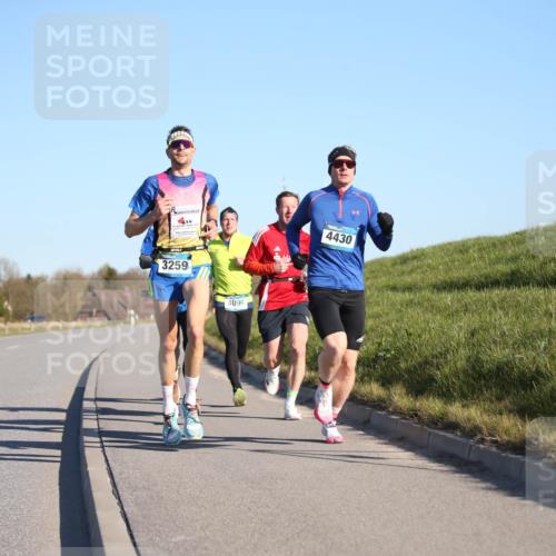 06.04.2025 - 44. Internationalen Wilhelmsburger Insellauf Jannik Wohlers http://msf.ph/oto/7601882 06.04.2025 09:19:52 Laufen 3259, 4096, 4430 meine-sportfotos.de