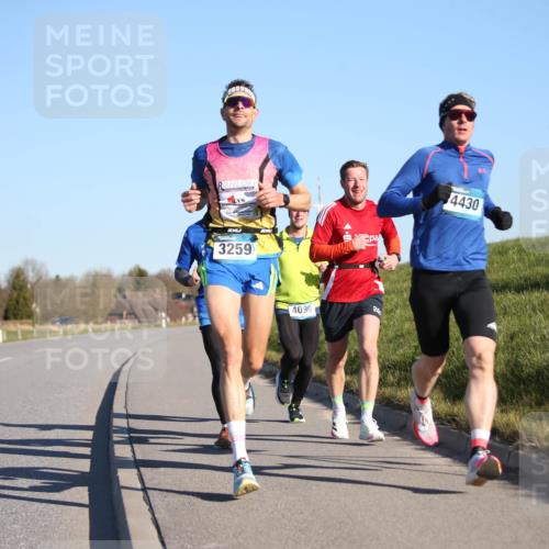 06.04.2025 - 44. Internationalen Wilhelmsburger Insellauf Jannik Wohlers http://msf.ph/oto/7601894 06.04.2025 09:19:52 Laufen 3259, 4096, 2, 4430 meine-sportfotos.de