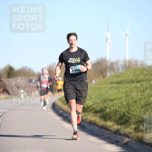 06.04.2025 - 44. Internationalen Wilhelmsburger Insellauf Jannik Wohlers http://msf.ph/oto/7601973 06.04.2025 09:20:05 Laufen 3456 meine-sportfotos.de