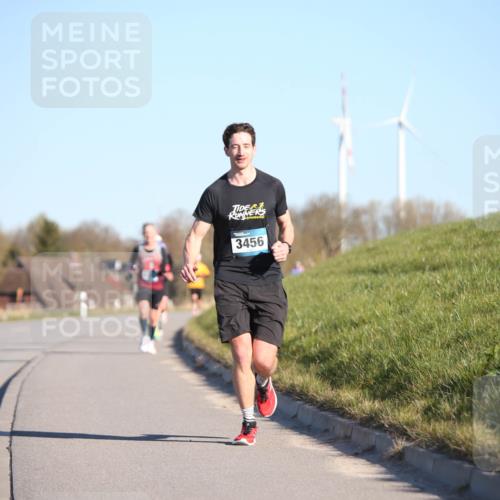 06.04.2025 - 44. Internationalen Wilhelmsburger Insellauf Jannik Wohlers http://msf.ph/oto/7601976 06.04.2025 09:20:05 Laufen 3456 meine-sportfotos.de