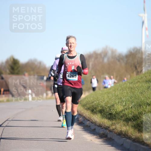 06.04.2025 - 44. Internationalen Wilhelmsburger Insellauf Jannik Wohlers http://msf.ph/oto/7602013 06.04.2025 09:20:09 Laufen 34265 meine-sportfotos.de