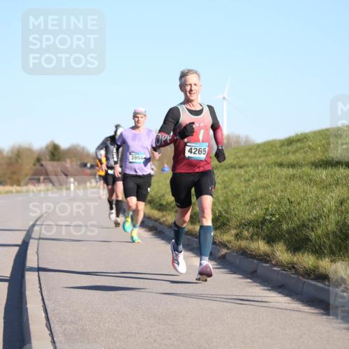 06.04.2025 - 44. Internationalen Wilhelmsburger Insellauf Jannik Wohlers http://msf.ph/oto/7602087 06.04.2025 09:20:11 Laufen 4265, 3994 meine-sportfotos.de