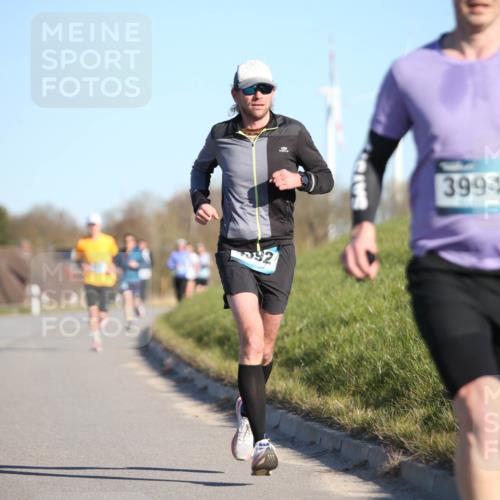 06.04.2025 - 44. Internationalen Wilhelmsburger Insellauf Jannik Wohlers http://msf.ph/oto/7602153 06.04.2025 09:20:14 Laufen 92, 3994 meine-sportfotos.de