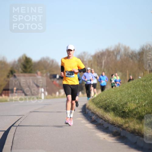 06.04.2025 - 44. Internationalen Wilhelmsburger Insellauf Jannik Wohlers http://msf.ph/oto/7602186 06.04.2025 09:20:17 Laufen 3643 meine-sportfotos.de