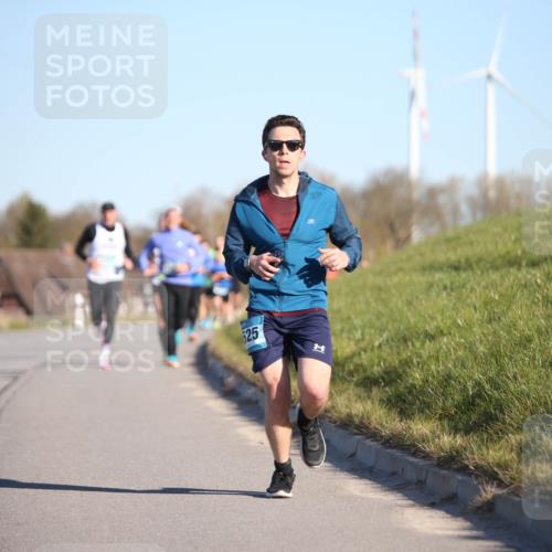 06.04.2025 - 44. Internationalen Wilhelmsburger Insellauf Jannik Wohlers http://msf.ph/oto/7602311 06.04.2025 09:20:24 Laufen 525, 1 meine-sportfotos.de