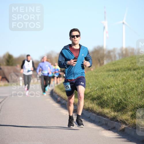 06.04.2025 - 44. Internationalen Wilhelmsburger Insellauf Jannik Wohlers http://msf.ph/oto/7602317 06.04.2025 09:20:24 Laufen 525 meine-sportfotos.de