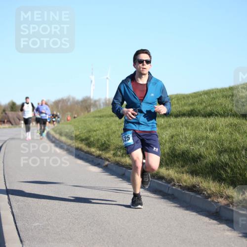 06.04.2025 - 44. Internationalen Wilhelmsburger Insellauf Jannik Wohlers http://msf.ph/oto/7602350 06.04.2025 09:20:26 Laufen 525 meine-sportfotos.de