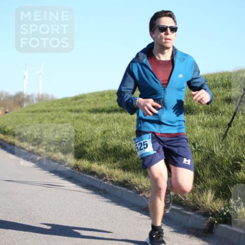 06.04.2025 - 44. Internationalen Wilhelmsburger Insellauf Jannik Wohlers http://msf.ph/oto/7602379 06.04.2025 09:20:26 Laufen 525 meine-sportfotos.de