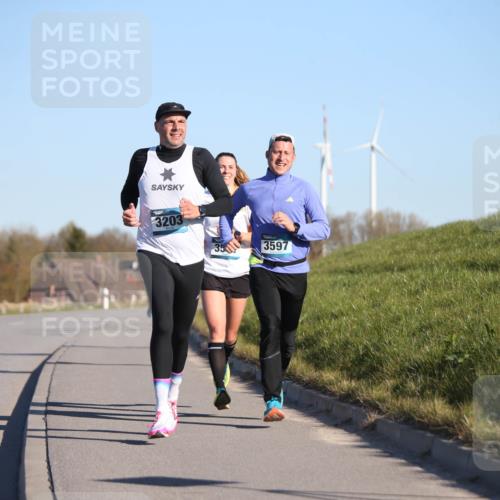 06.04.2025 - 44. Internationalen Wilhelmsburger Insellauf Jannik Wohlers http://msf.ph/oto/7602448 06.04.2025 09:20:30 Laufen 3203, 3597 meine-sportfotos.de