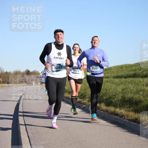 06.04.2025 - 44. Internationalen Wilhelmsburger Insellauf Jannik Wohlers http://msf.ph/oto/7602520 06.04.2025 09:20:32 Laufen 3203, 3597, 3511 meine-sportfotos.de