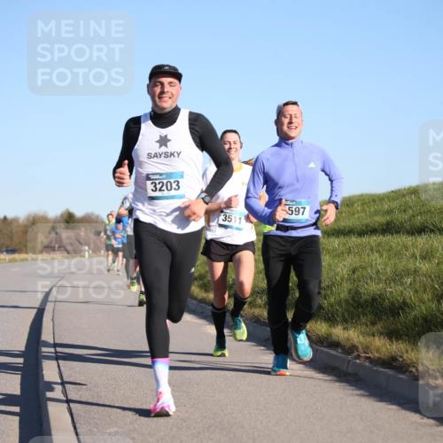 06.04.2025 - 44. Internationalen Wilhelmsburger Insellauf Jannik Wohlers http://msf.ph/oto/7602544 06.04.2025 09:20:32 Laufen 3203, 597, 3511 meine-sportfotos.de