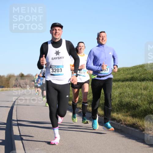 06.04.2025 - 44. Internationalen Wilhelmsburger Insellauf Jannik Wohlers http://msf.ph/oto/7602554 06.04.2025 09:20:32 Laufen 3203, 3511, 997 meine-sportfotos.de