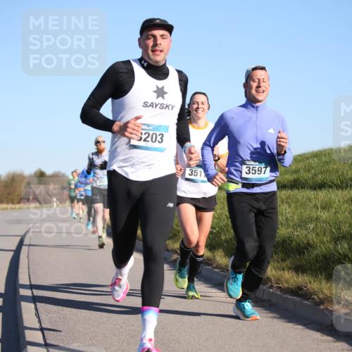 06.04.2025 - 44. Internationalen Wilhelmsburger Insellauf Jannik Wohlers http://msf.ph/oto/7602584 06.04.2025 09:20:32 Laufen 203, 3597, 351 meine-sportfotos.de
