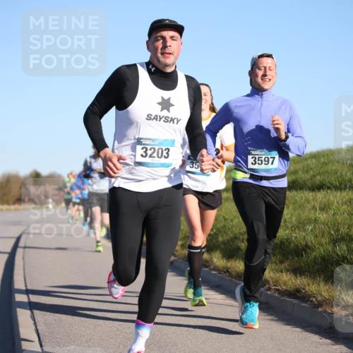 06.04.2025 - 44. Internationalen Wilhelmsburger Insellauf Jannik Wohlers http://msf.ph/oto/7602590 06.04.2025 09:20:32 Laufen 3203, 35, 3597 meine-sportfotos.de