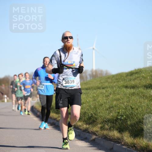 06.04.2025 - 44. Internationalen Wilhelmsburger Insellauf Jannik Wohlers http://msf.ph/oto/7602628 06.04.2025 09:20:34 Laufen 1416, 3839 meine-sportfotos.de