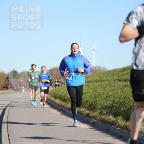 06.04.2025 - 44. Internationalen Wilhelmsburger Insellauf Jannik Wohlers http://msf.ph/oto/7602654 06.04.2025 09:20:35 Laufen 4416, 416, 3839 meine-sportfotos.de