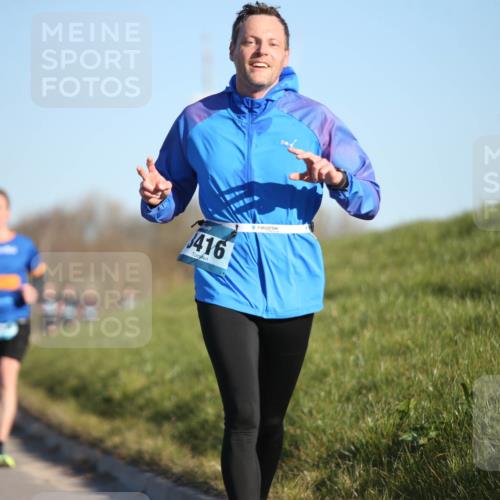 06.04.2025 - 44. Internationalen Wilhelmsburger Insellauf Jannik Wohlers http://msf.ph/oto/7602690 06.04.2025 09:20:36 Laufen 416 meine-sportfotos.de