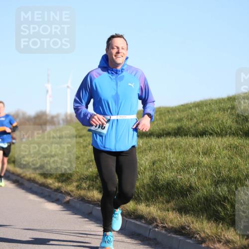 06.04.2025 - 44. Internationalen Wilhelmsburger Insellauf Jannik Wohlers http://msf.ph/oto/7602709 06.04.2025 09:20:37 Laufen  meine-sportfotos.de