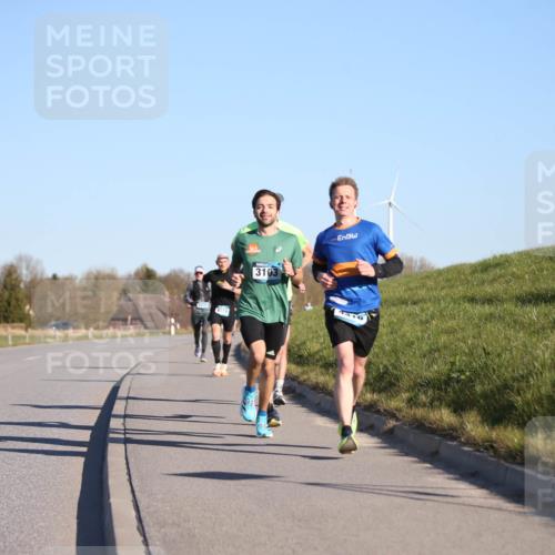 06.04.2025 - 44. Internationalen Wilhelmsburger Insellauf Jannik Wohlers http://msf.ph/oto/7602820 06.04.2025 09:20:39 Laufen 3103, 4416 meine-sportfotos.de