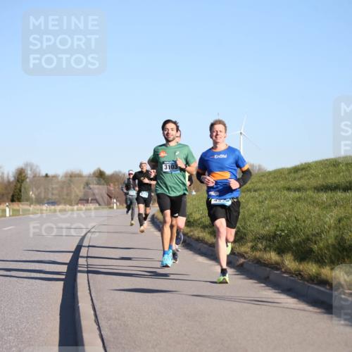 06.04.2025 - 44. Internationalen Wilhelmsburger Insellauf Jannik Wohlers http://msf.ph/oto/7602824 06.04.2025 09:20:39 Laufen 3103 meine-sportfotos.de
